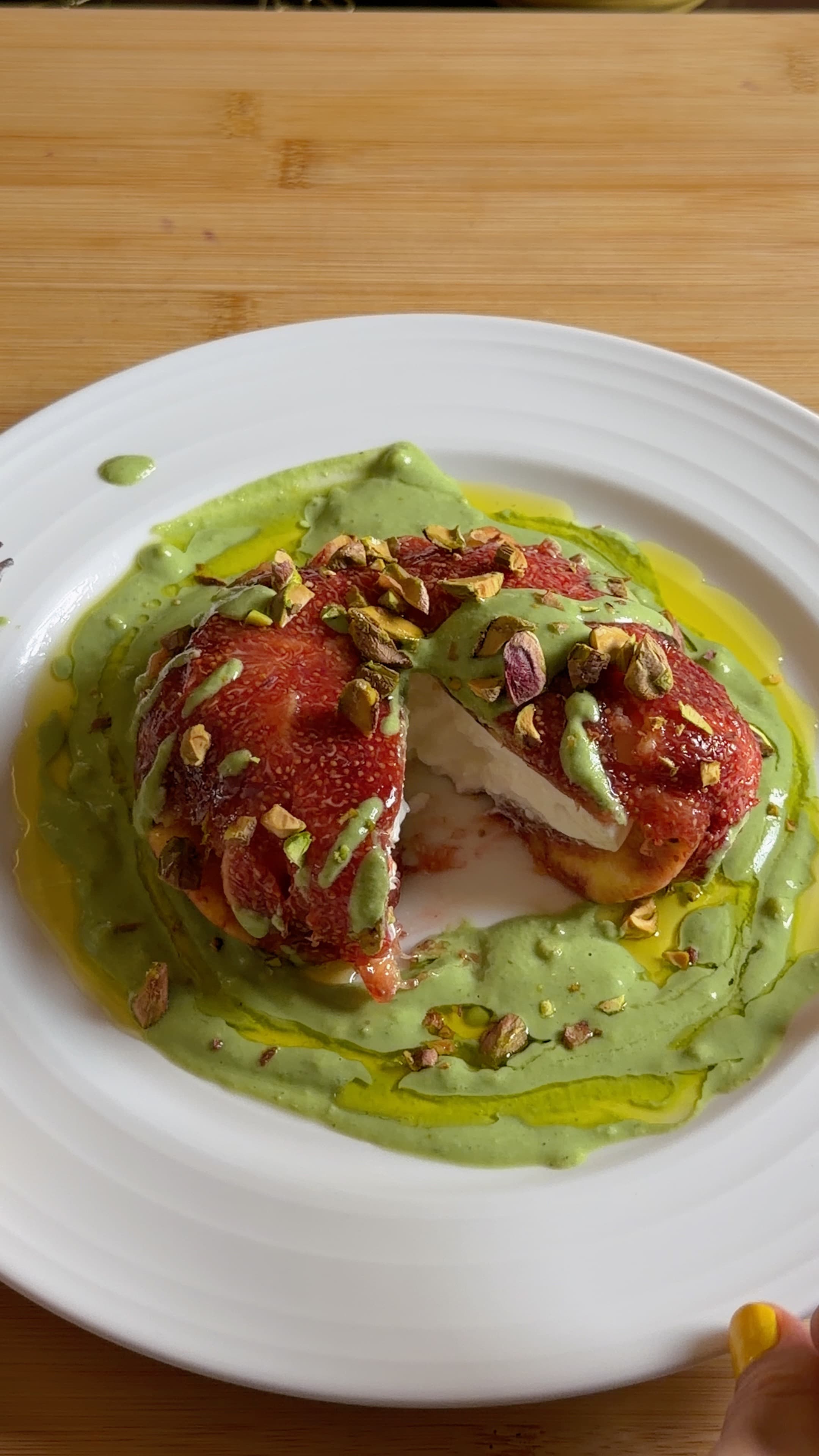 Fig-Wrapped Burrata with Basil-Cashew Pesto 🍈🌿